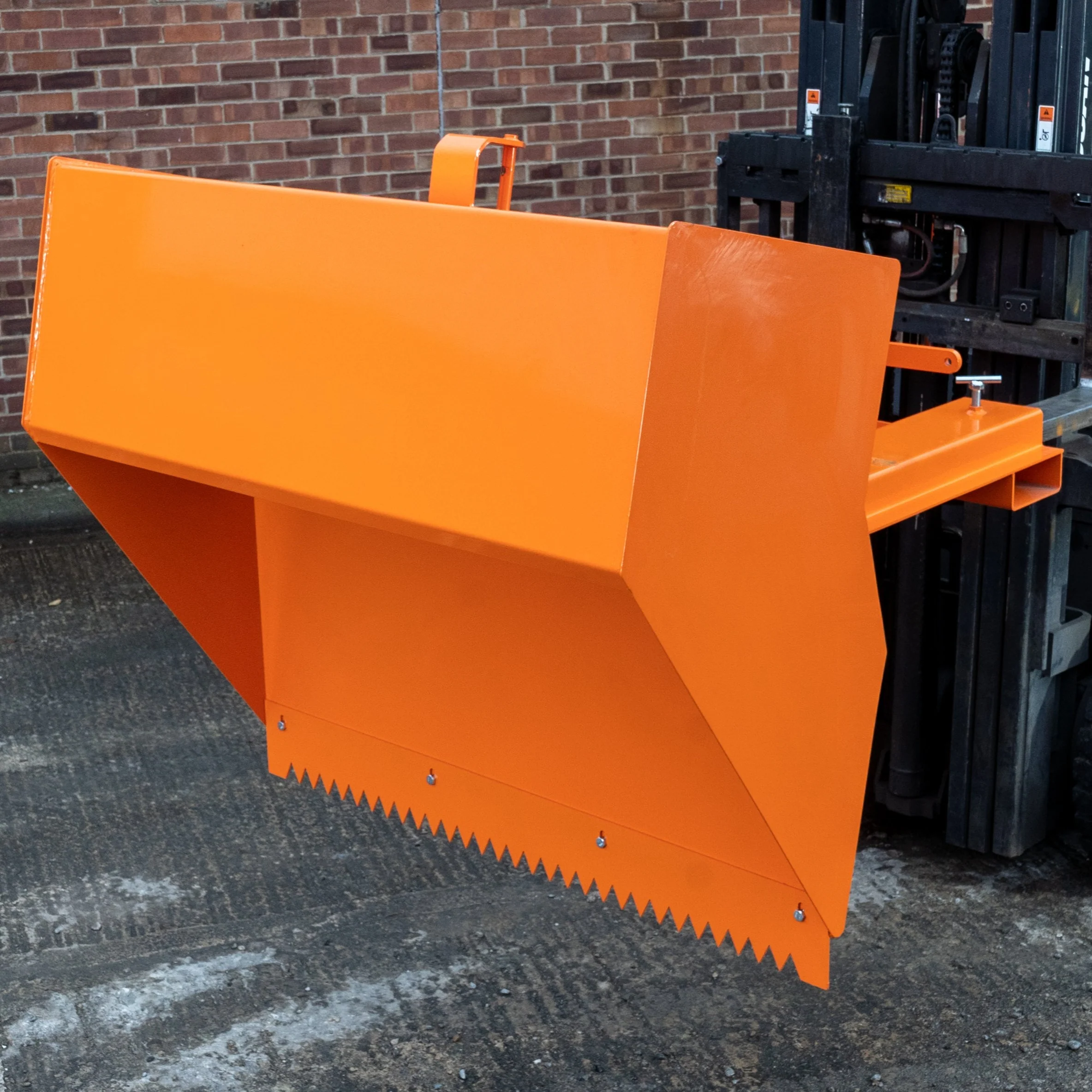 Fork Mounted Scoop - Image 2